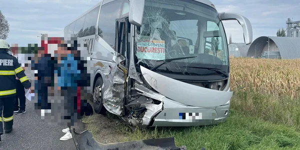 autocar accident jpg