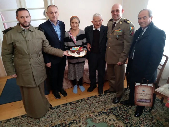 Ioan Magina, alături de primar și reprezentanții Armatei