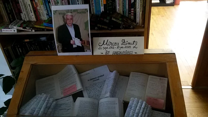 Fondul documentar Mircea Dinutz FOTO: Biblioteca Judeţeană Vrancea