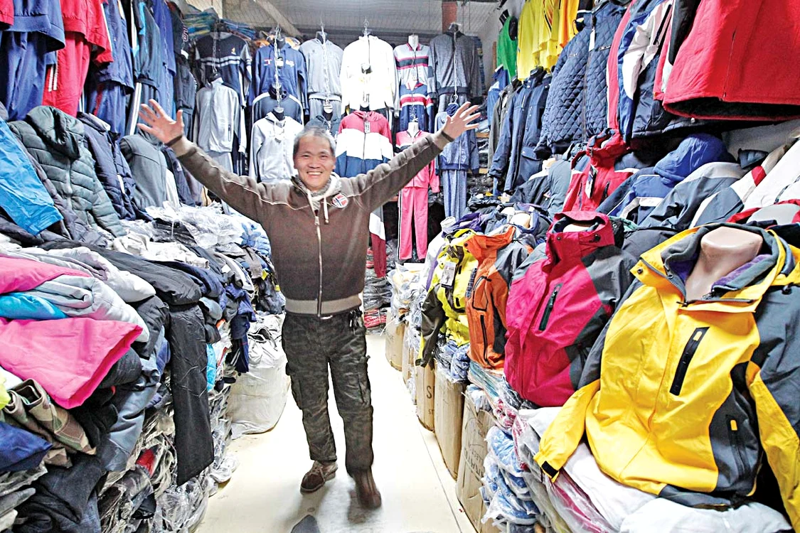 El este Sandu, chinezul care trăiește în România, dar respectă tradițiile ţării de origine