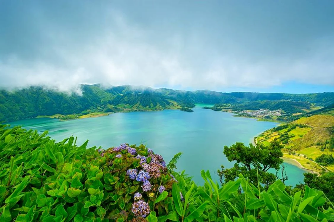 FOTO Lacul Sete Cidades. Sursa Wikipedia