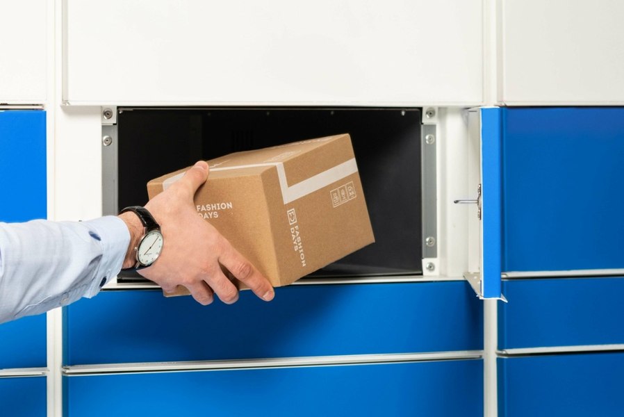 Tânăr de 19 ani reținut pentru țepe date pe platforme online 