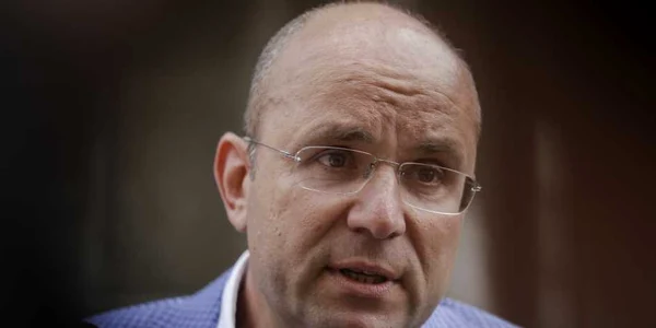 Cozmin Guşă acţionar majoritar Realitatea Media sa prezentat la sediul DNA în Bucureşti