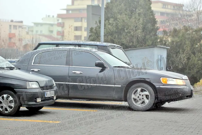 
    Noua maşină a lui Ştefan Stan (Fotografii: Mihai Ionescu)  