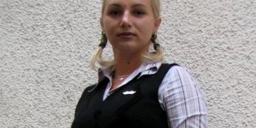 Bistriţa : Adriana Guţă, funcţionarul public cu centura neagră la karate