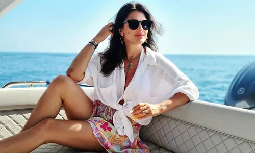 Monica Birladeanu decolteu (2) jpg