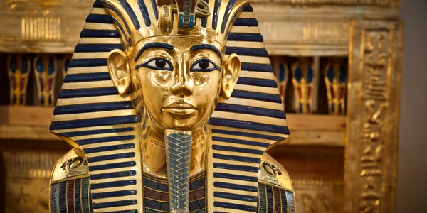 1 tutankhamon shutterstock 88406551 jpg jpeg