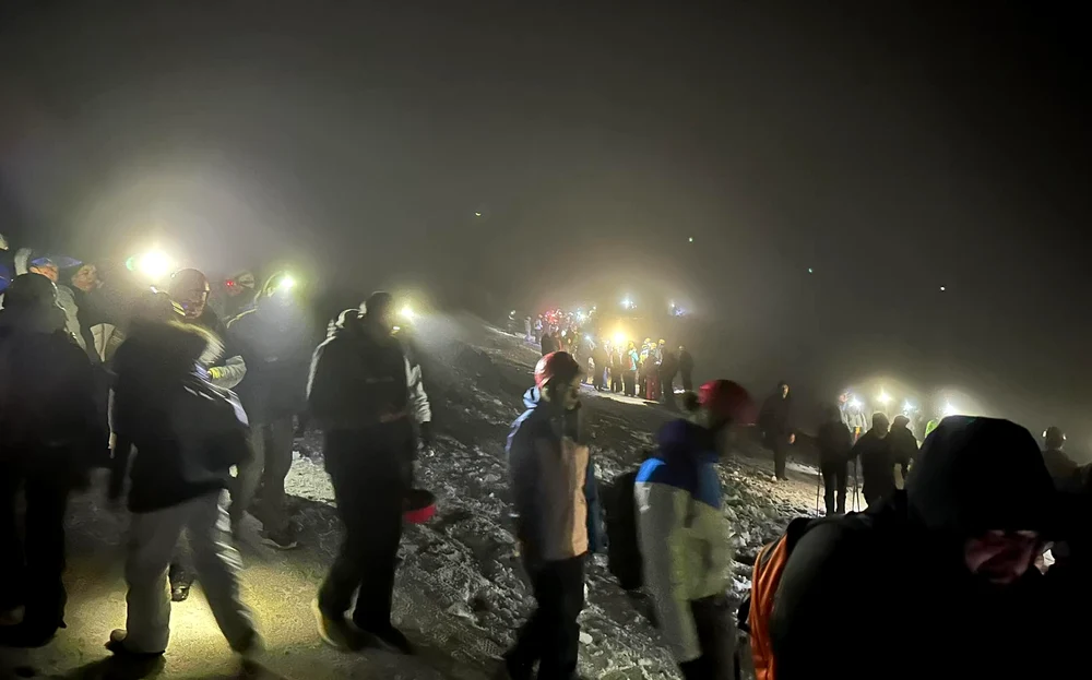 Turiștii au blocat accesul serviciilor de salvare FOTO Salvo Cocina / Facebook