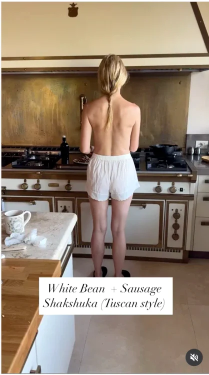 Paltrow topless jpg