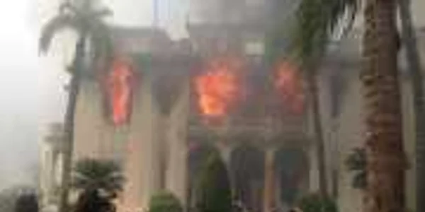 clădire incendiată islamişti twitter