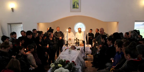 inmormantare vivien