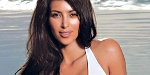 Kim Kardashian o femeie care-şi apreciază formele corpului