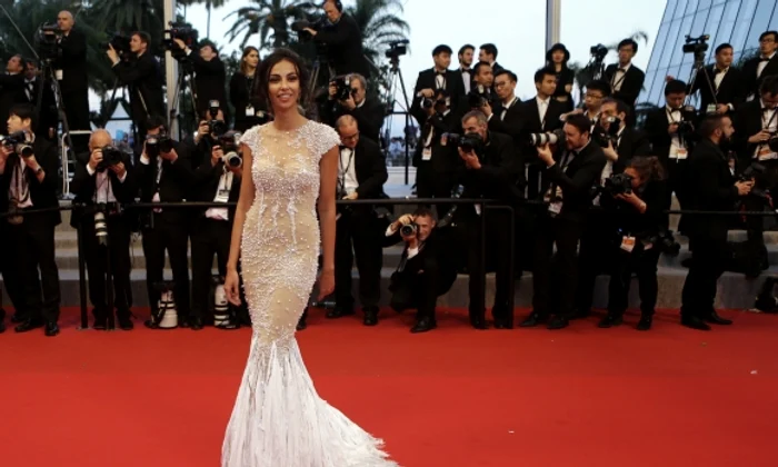 Rochii îndrăzneţe ale vedetelor Madalina Ghenea jpeg