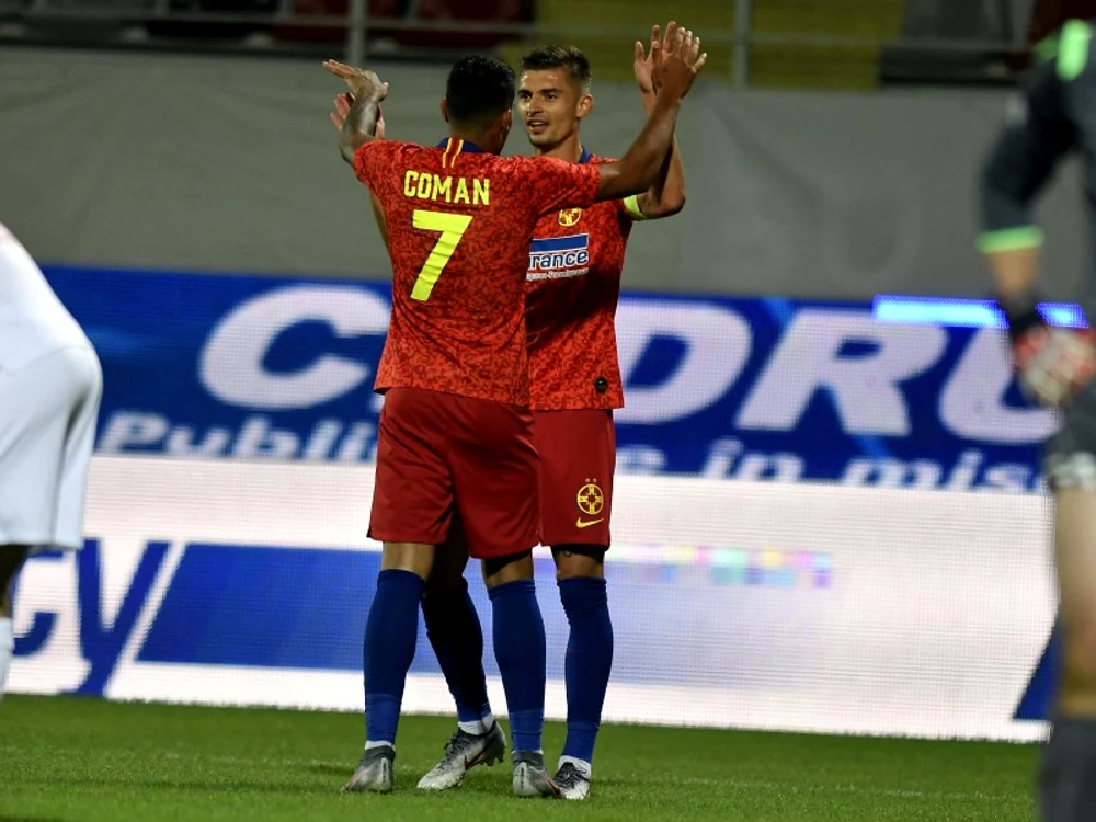 
    Coman și Tănase au marcat în meciul de la ErevanFoto: sportpictures.eu  