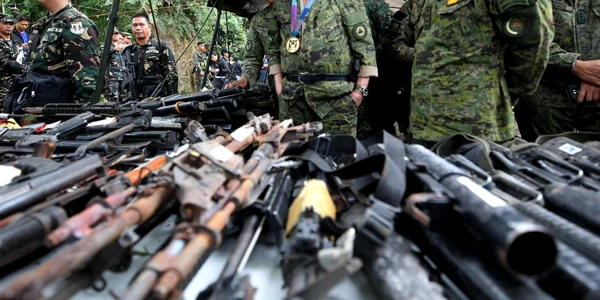 Arme confiscate de la islamisti in Filipine EPA