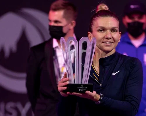 simona halep trofeu finala transylvania open jpeg