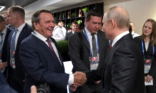 Gerhard Schroder si Vladimir Putin FOTO Getty Images