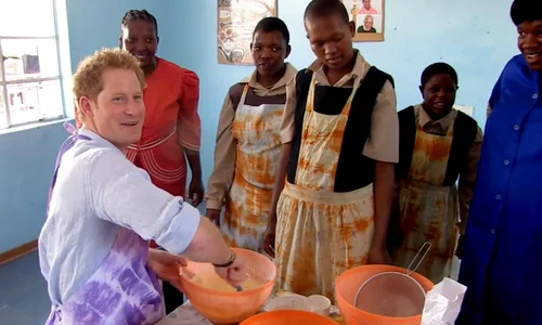 Prince Harry is king of the kitchen jpeg