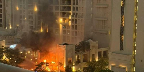 HCQWcyDWoAAtsn7 jfif