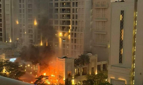 HCQWcyDWoAAtsn7 jfif