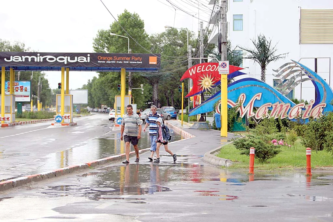 Turiștii vor avea un început de weekend rece și ploios