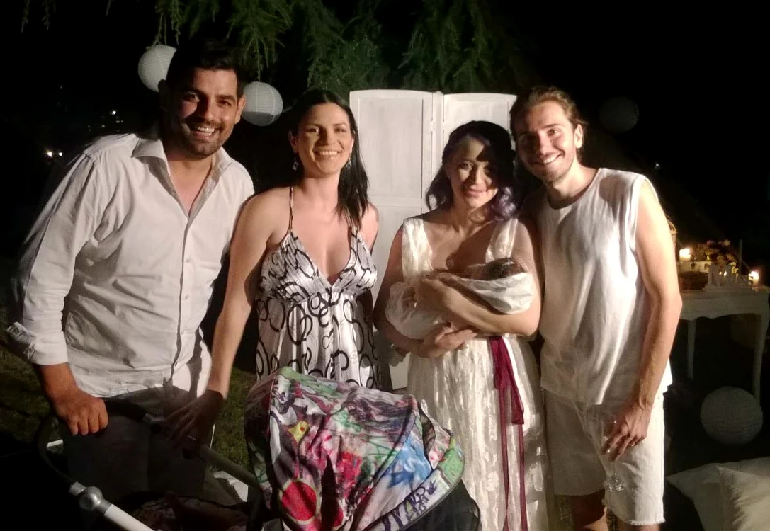 Ana şi Robert s-au cununat religios, la aceeaşi biserică, unde şi-au botezat şi micuţa Foto: Gheorghe Chelu