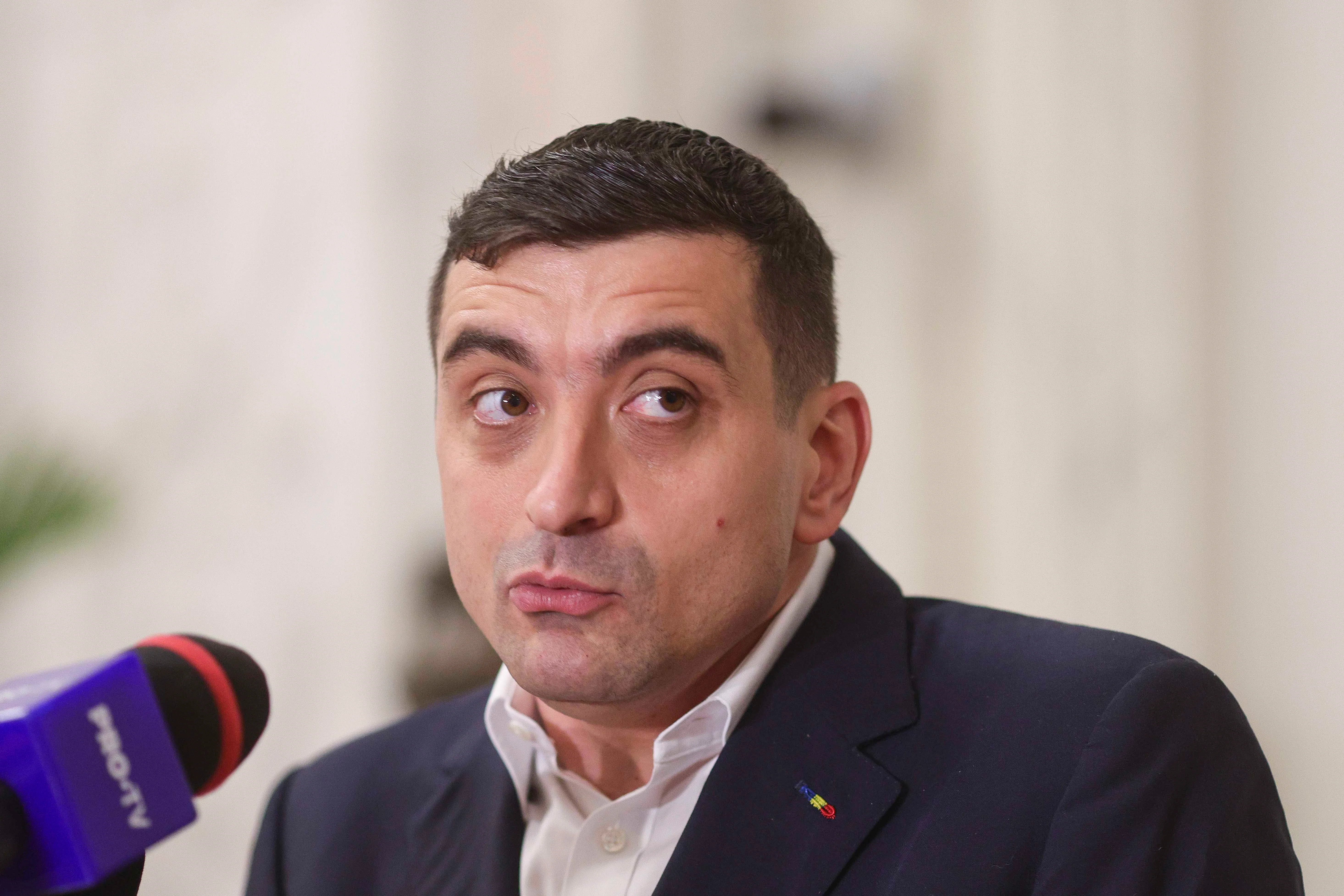 Simion: „Ne vedem la guvernare”. Liderul AUR confirmă discuțiile cu USR și PNL: „Ne-au cerut să îl susținem pe Bolojan”