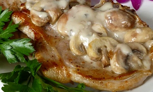 Cotlet de porc cu ciuperci jpeg