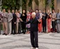 Designerul de modă Giorgio Armani salută publicul de la prezentarea de modă Giorgio Armani în timpul Săptămânii Modei masculinee primăvară / vară 2020 la Milano Italia FOTO Guliver / Getty Images / Vittorio Zunino Celotto