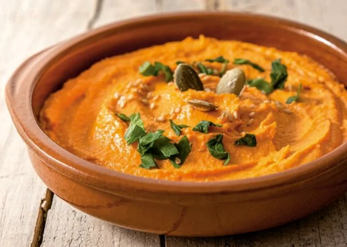 humus de morcovi jpg