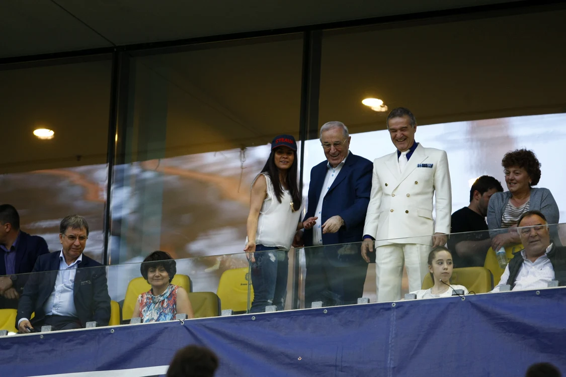 Gigi Becali a fost duminică în tribunele Naţional Arena