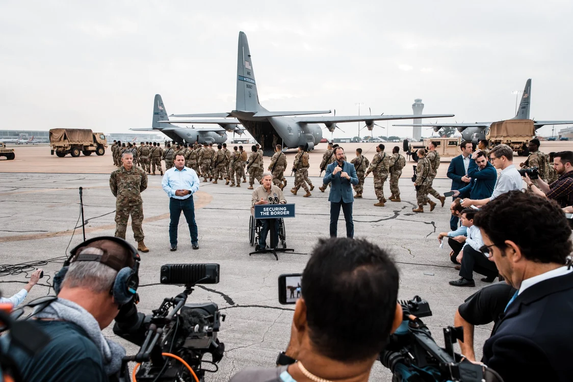 Desfășurare de forțe la granița SUA Mexic FOTO Greg Abbott