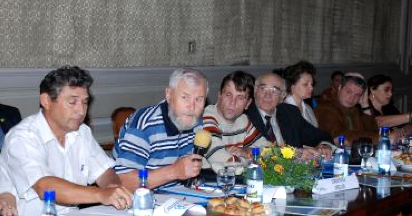 Brăila: Reprezentanţii etniilor brăilene s-au întâlnit la teatru