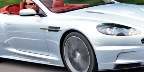 VIDEO Aston Martin DBS Volante - Bugatti Veyron Grand Sport, duel sub cerul liber