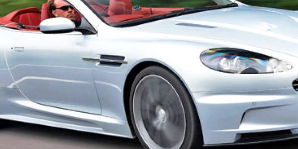 VIDEO Aston Martin DBS Volante - Bugatti Veyron Grand Sport, duel sub cerul liber