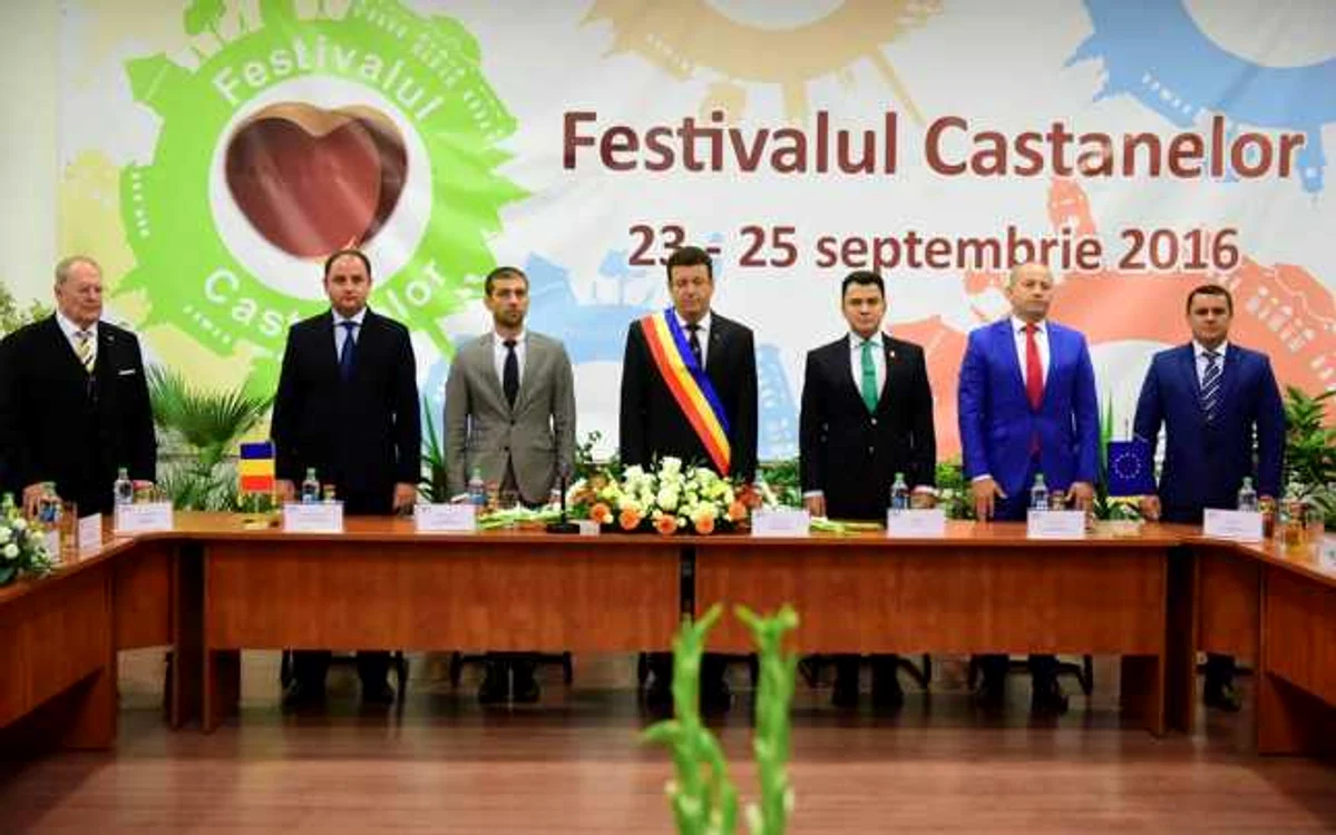 Şedinţa festivă a Consiliului Local    Foto: CJ MM