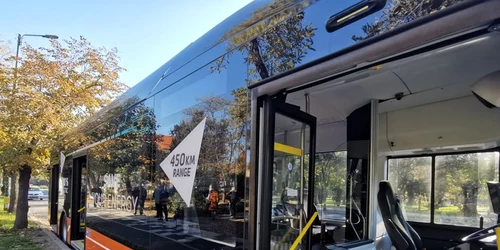 Turcii de la Karsan au prezentat la Timişoara unul din modelele lor de autobuz electric FOTO Ş.Both