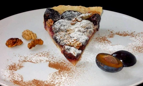 crostata cu prune si nuci jpeg