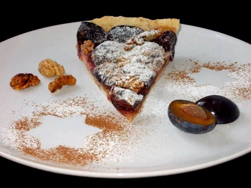 crostata cu prune si nuci jpeg
