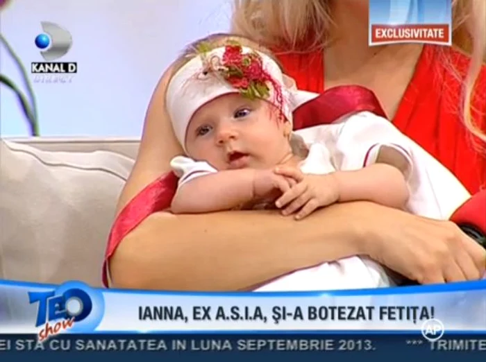 Ianna Novac şi-a botezat fetiţa (captură: Kanal D)