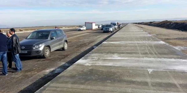 Pista aeroportului prinde contur. FOTOfacebook