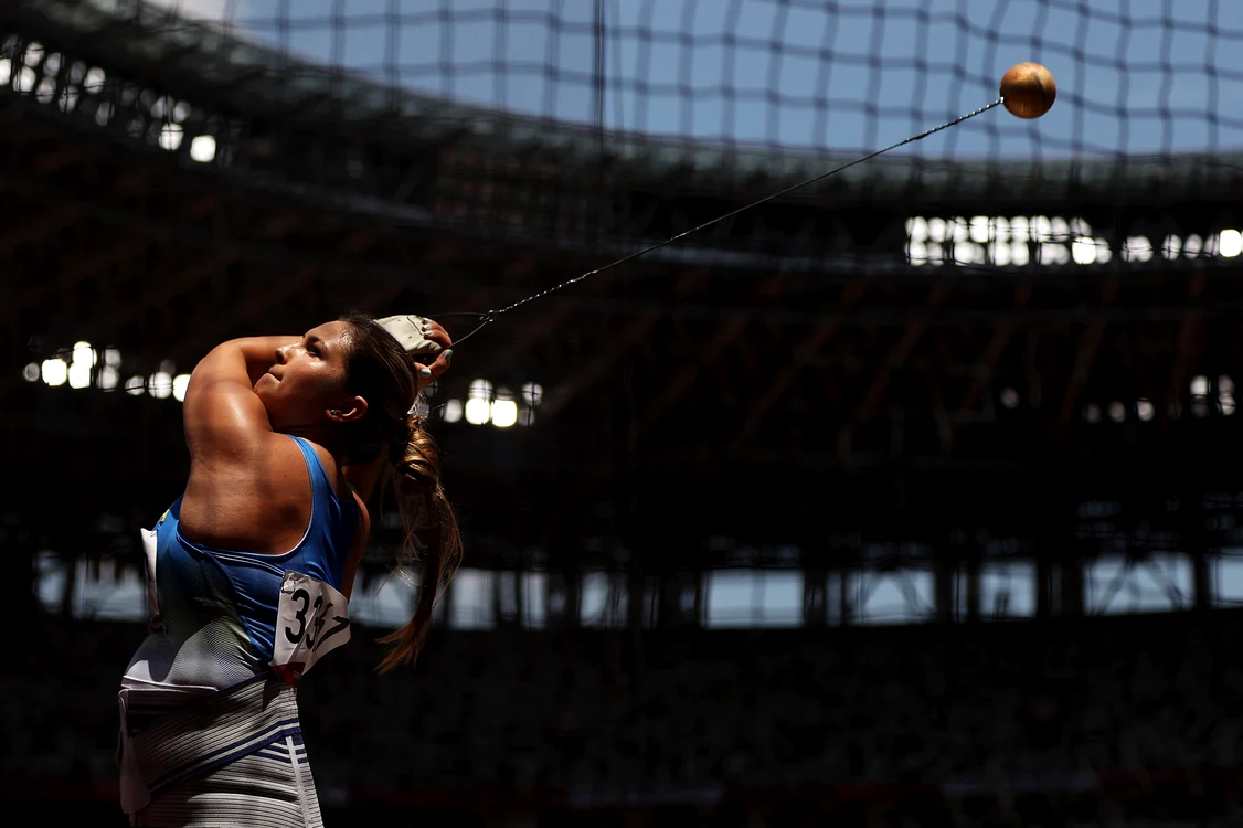 
    Bianca Perie Ghelber se numără printre cele douăsprezece finaliste la aruncarea ciocanuluiFoto: Guliver / GettyImages  