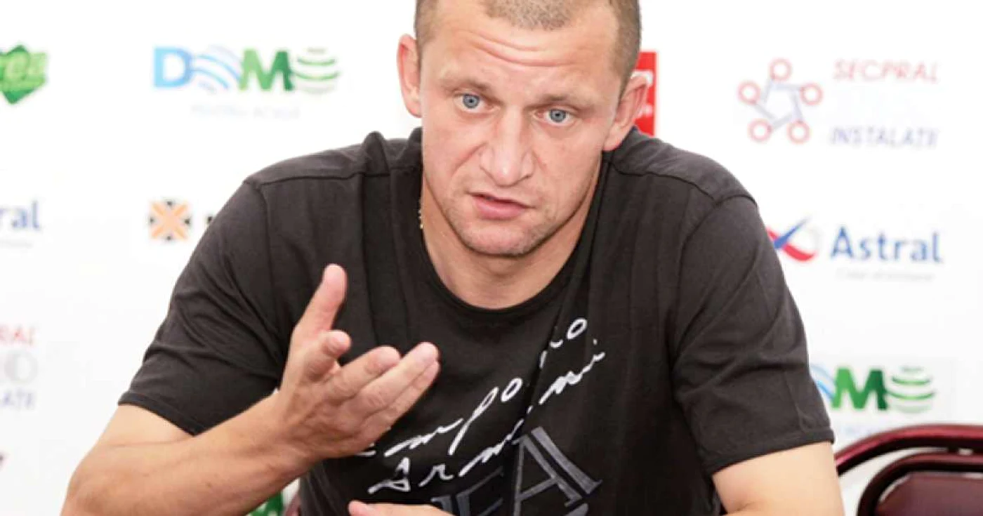 FOTBAL:"Poate ar fi o soluţie să jucăm în deplasare meciurile de acasă"