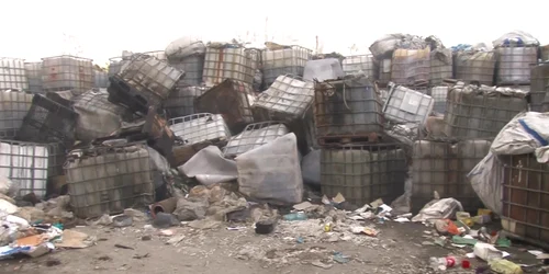 5bead1eadf52022f756e01cf jpg