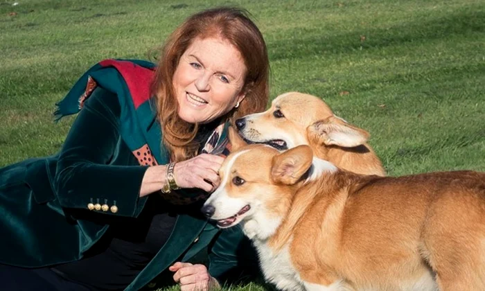 Sarah Ferguson cu cainii Reginei   pagina personala jpg