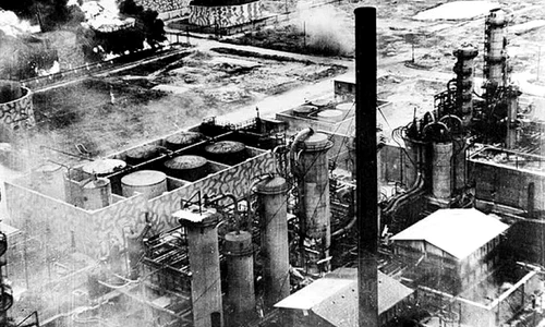 Bombardarea Ploieştilor de la dezinformare la adevăr jpeg