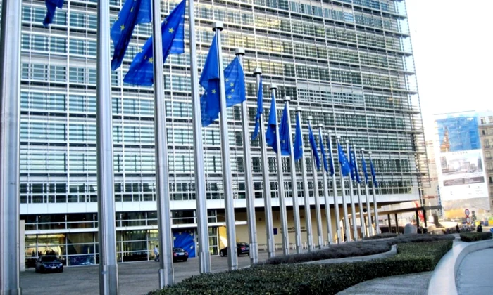 UE vrea să creeaze un "scut al democraţiei". Foto arhivă