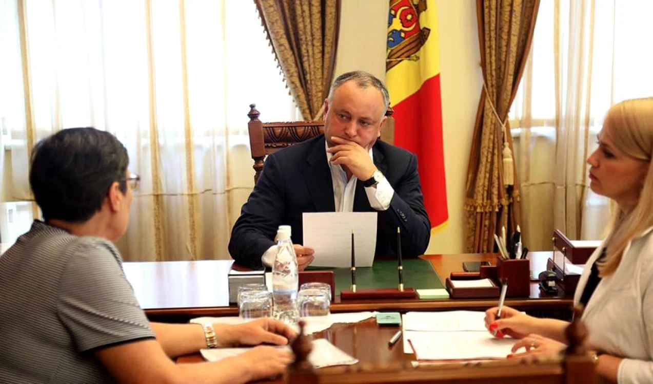 FOTO preşedinte.md