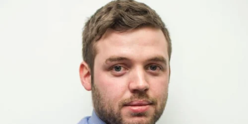 Jurnalistul britanic Liam Thorp a fost invitat la vaccin pentru că figura în baza de date cu obezitate morbidă la 6.2 cm FOTO James Maloney/Liverpool Echo