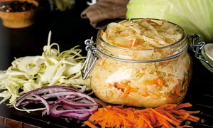 varza murata cu morcovi jpg